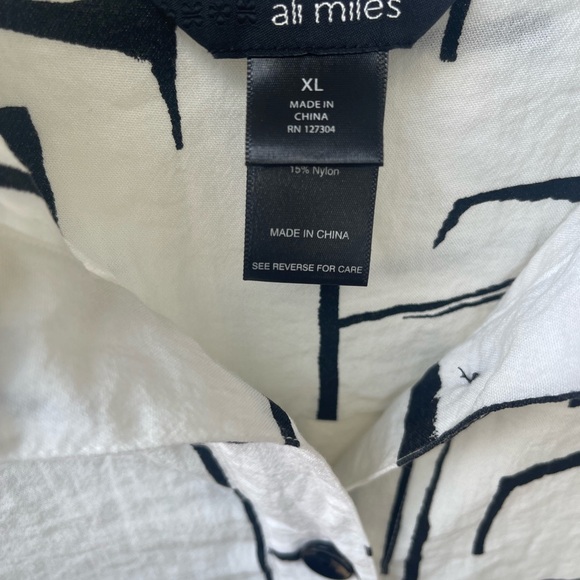 Ali Miles Cream Button Down Shirt and 3/4 Sleeves Ruffle sleeve - Picture 10 of 12